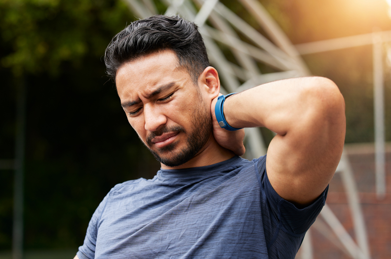 Athlete suffers neck pain from basketball injury